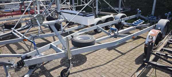 trailer-watersportschuur-nl-1-op-haven-oost